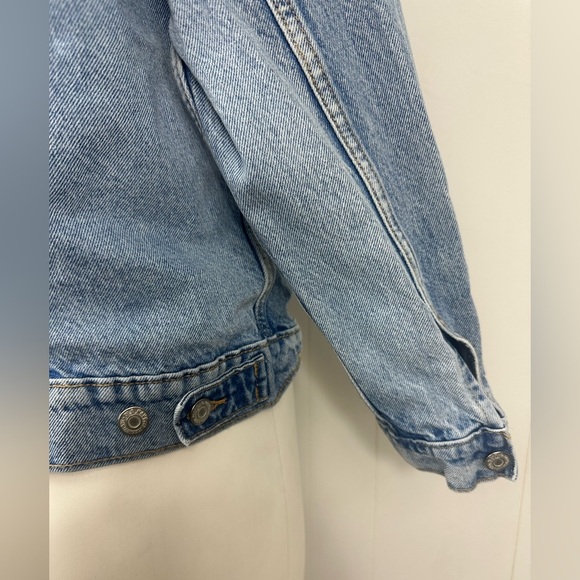 Old Navy Light Wash Distressed Denim Jean Jacket Women's Size L Petite Cotton - Picture 8 of 10